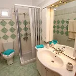 בית נופש Liapades House